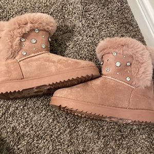 Pink and has diamonds